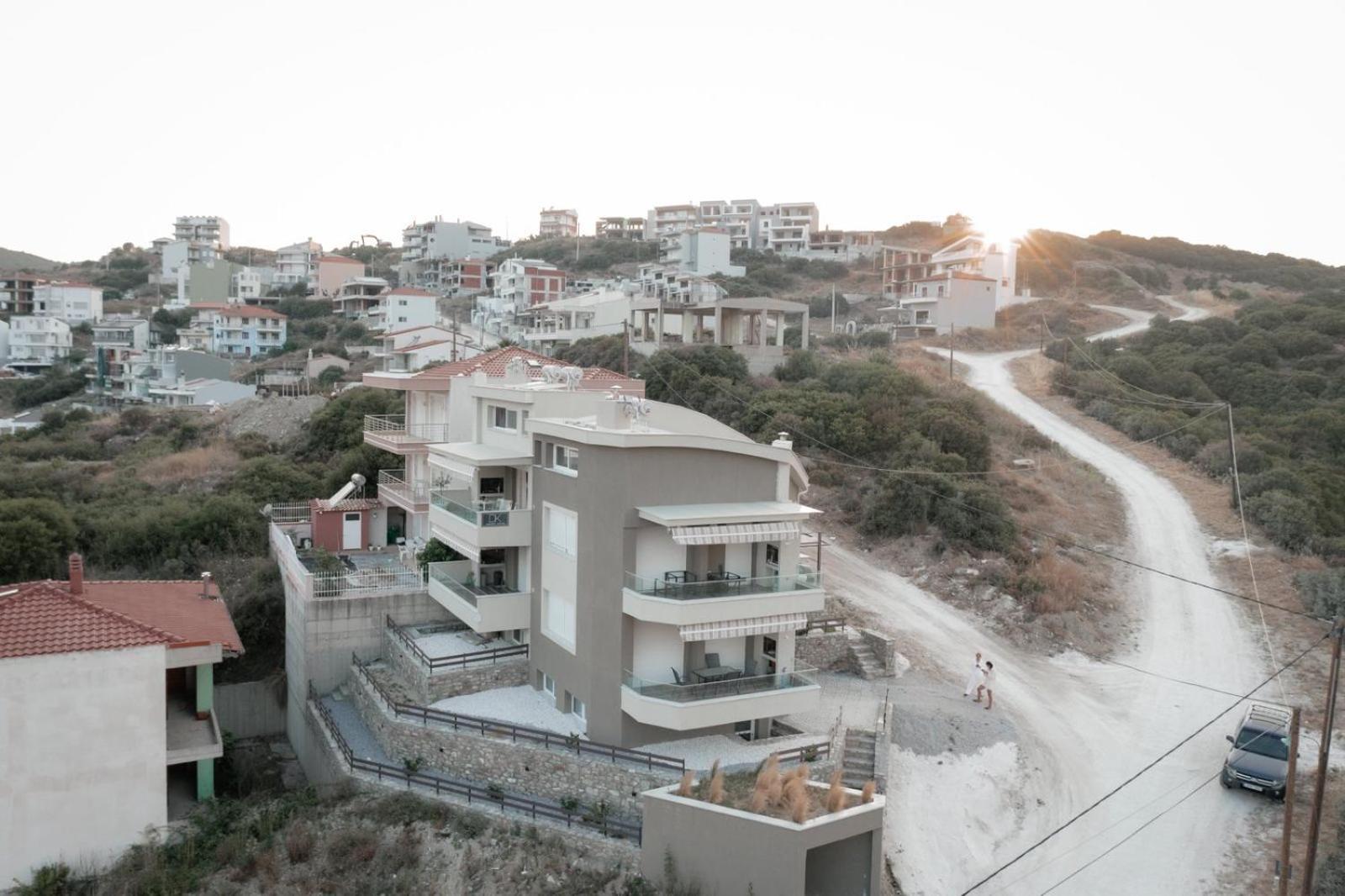 Dk Luxury Suite Nea Peramos  Exterior photo